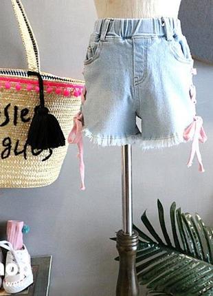 Джинсовые шорты для модниц