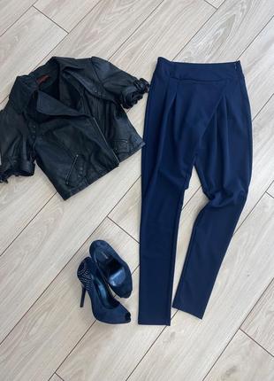 Стильні брюки myhailys темно синього кольору