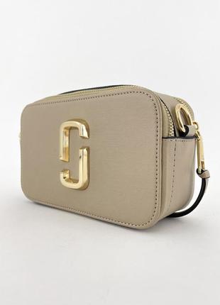 Жіноча сумка с логотипом 😍 marc jacobs the snapshot beige gold😍