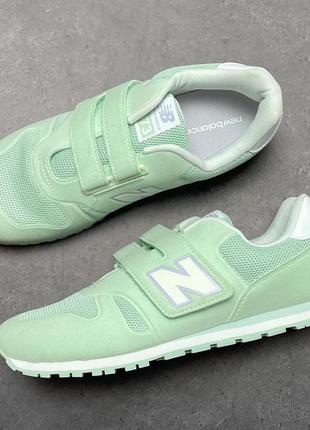 Жіночі кросівки new balance