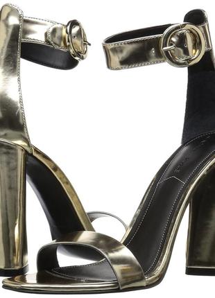 Золотистые босоножки на каблуке kendall+kylie