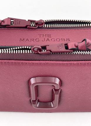 🍒 marc jacobs the snapshot cherry новинка вишневая бордовая стильная тренд сумочка марк джейкобс жіноча вишнева бордова сумка бренд з ремінцем7 фото