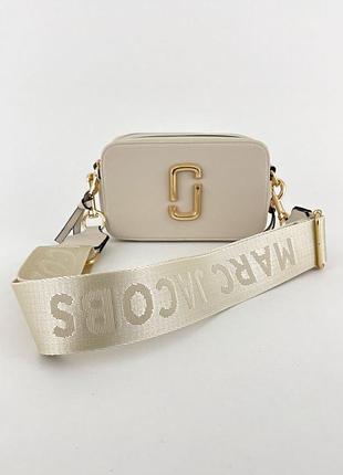 Marc jacobs the snapshot beige milk gold женская стильная бежевая молочная сумочка светлый беж жіноча бежева сумка світлий бєж тренд новинка