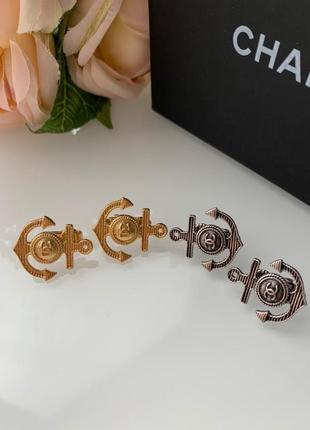 Брендовые стильные серьги дизайн с логотипом позолота, посеребрённые