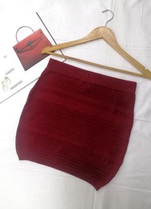 Бордовая мини юбка трикотажная вязанная узоры amisu3 фото