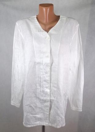 Белая блузка с цветочным узором котон