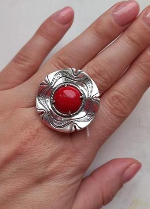 Серебряное кольцо с красным  кораллом 17.5 и 19.51 фото