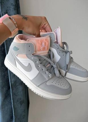 Кросiвки jordan 1 retro grey pink