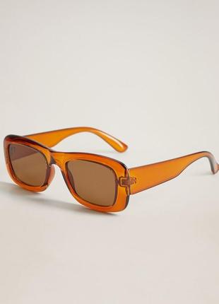 Сонцезахисні окуляри mango