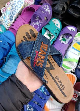 Шльопанці з корковою устілкою