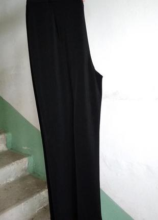 Р 20 / 54-56 стильные базовые черные нарядные штаны брюки прямые стрейчевые berkertex4 фото