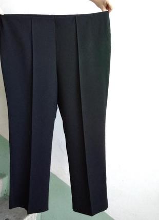 Р 16 / 50-52 стильные базовые офисные черные прямые укороченные 5/6 штаны брюки стрейчевые bm2 фото