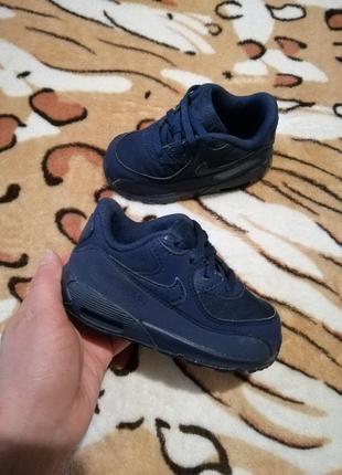 Кроссовки nike 4