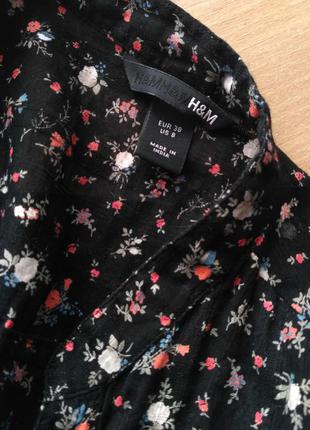 Блуза h&m в квітковий принт4 фото