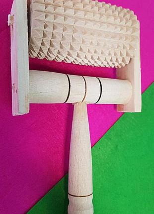 Ручной массажер деревянный, роликовый с ручкой