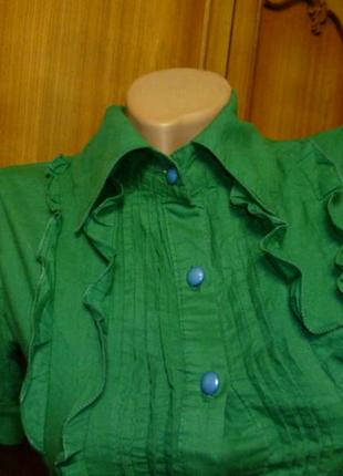 Изумрудная натуральная летняя блузка под джинсы с высокой посадкой в идеале5 фото