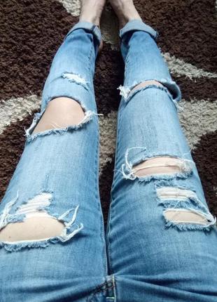Рваные джинсы,джинсы с дырками fb sister4 фото