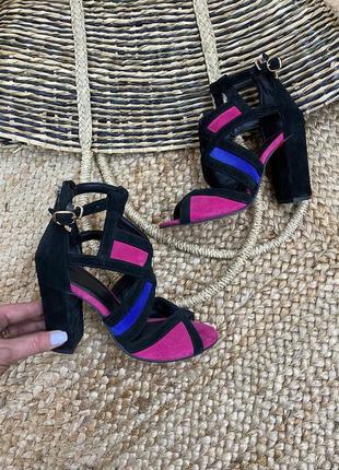 Босоніжки в наявності 38р