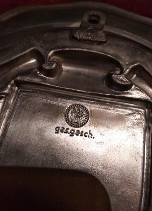 Тарелка декоративная сувенирная настенная. олово. германия.