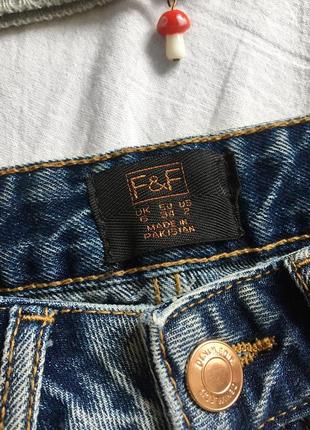 Стильна синя джинсова міні спідниця з дірками та потертостями від f&f6 фото