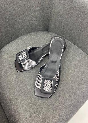 Кожаные шлепанцы