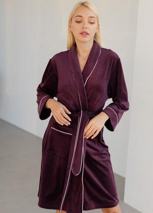 Велюровый плюшевый бордовый халат с длинным рукавом на запах2 фото