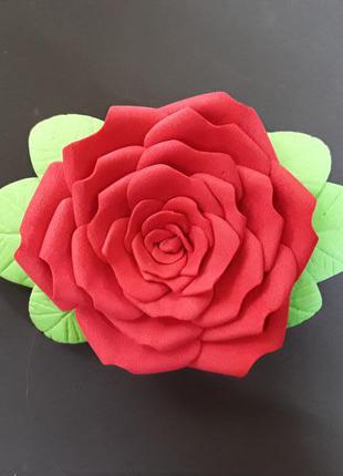 Шпилька ручна робота "червона троянда" з фоамирана1 фото