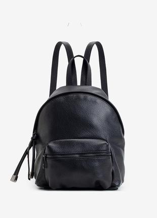 Рюкзак жіночий шкіряний однотонний чорний кежуал3 фото