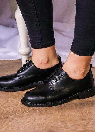 Жіночі туфлі чорні ulem 31804 фото