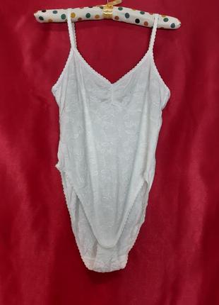 Белый білий молочный винтажный кружевной сексуальный секси боди бодик на тонких бретелях без паролона с вышивкой на высокой посадке с закрытой попой1 фото