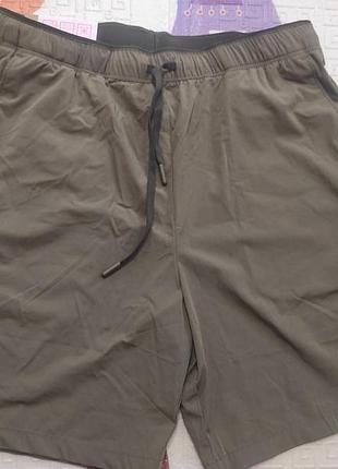 Шорти чоловічі