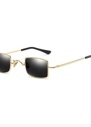Стильні сонцезахисні окуляри 2022 очки