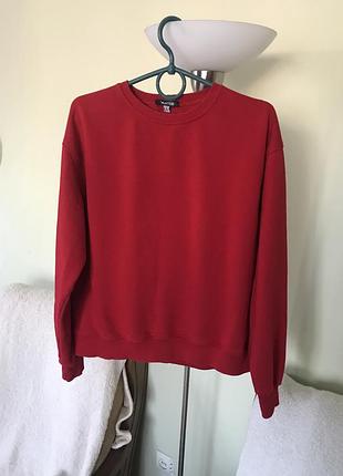 Красный свитшот