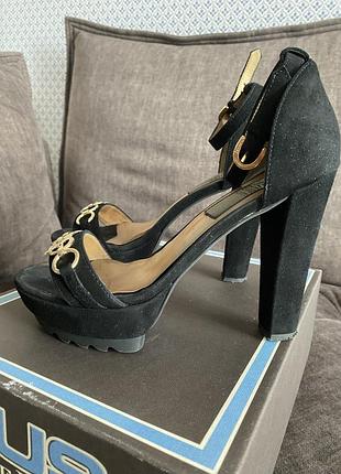 Босоніжки cesare paciotti