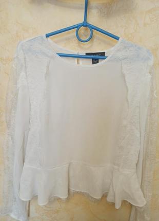 Красивая блузка с баской и французким кружевом