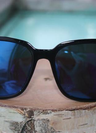 Стильные очки с синими зеркальными стёклами3 фото