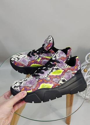 Ексклюзивні кросівки жіночі натуральна італійська шкіра рептилія