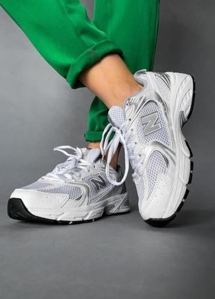 Стильні трендові кросівки new balance білі сріблисті жіночі дитячі підліткові 36-40