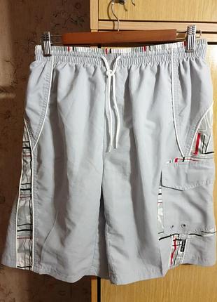 Стильные оригинальные шорты  elemar