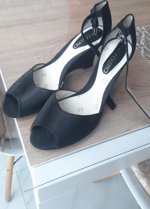 Босоніжки,натуральна мяка шкіла із напиленням