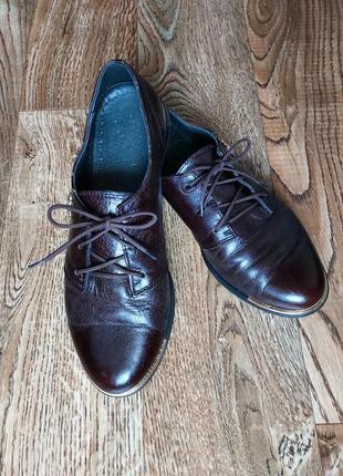 Жіночі туфлі шкіряні лофери кеди мокасини