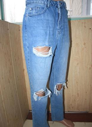 Крутые мом джинсы mom с дырками2 фото