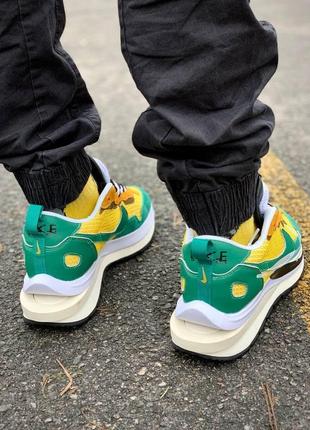 Жіночі кросівки nike royal x sacai green5 фото