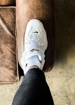 Чоловічі кросівки nike air barrage low white | кросівки найк білі з чорним знижка sale5 фото