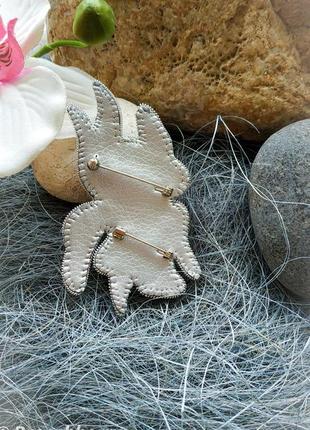 Брошь ирис ручной работы