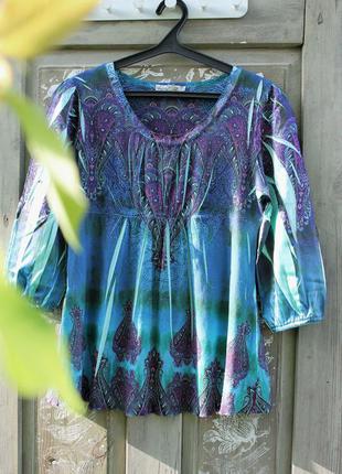 Яскрава блуза туніка