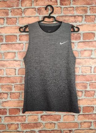 Женская спортивная майка nike presto green n black beans soup