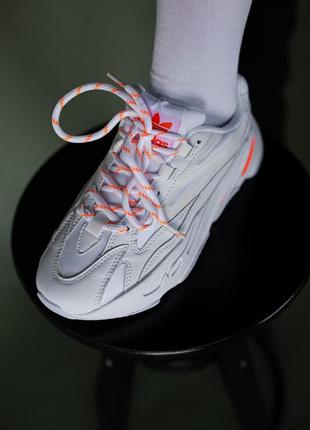 Adidas yeezy 700 white/orange новинка жіночі білі помаранчеві круті кросівки адідас ізі весна літо осінь демі белые демисезонные кроссовки9 фото