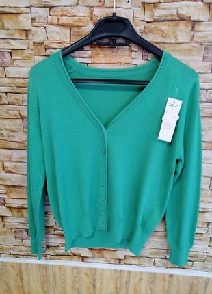 Кофта светр кардиган з ніжного трикотажу розмір хс-м цікавими ґудзичками наявності рожевий,з