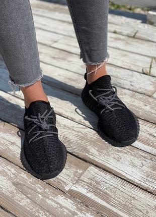 Женские кроссовки adidas yeezy 350 v2 black (полный рефлектив) #адидас7 фото